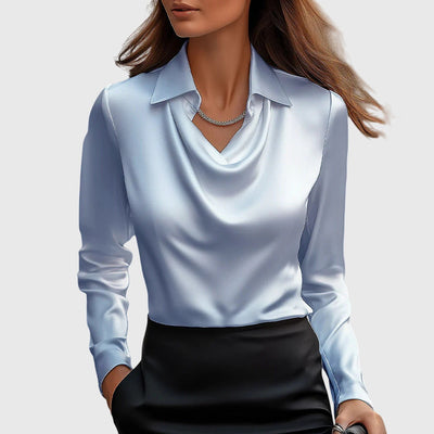 Julia ™ | Blouse avec un éclat luxueux et un col plissé